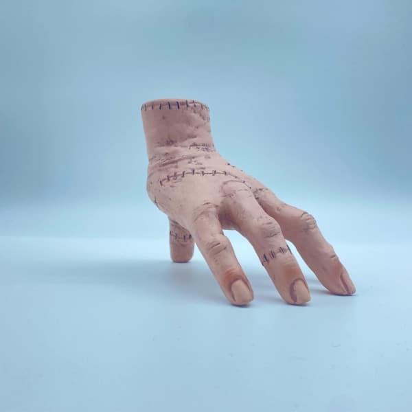 IC CNE onsdag Addams Thing Hand, 2023 The Thing från W