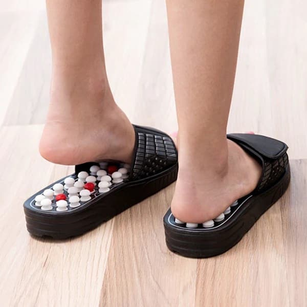 Acupuncture Slippers with 41 Acupressure Points - M Black M M M
