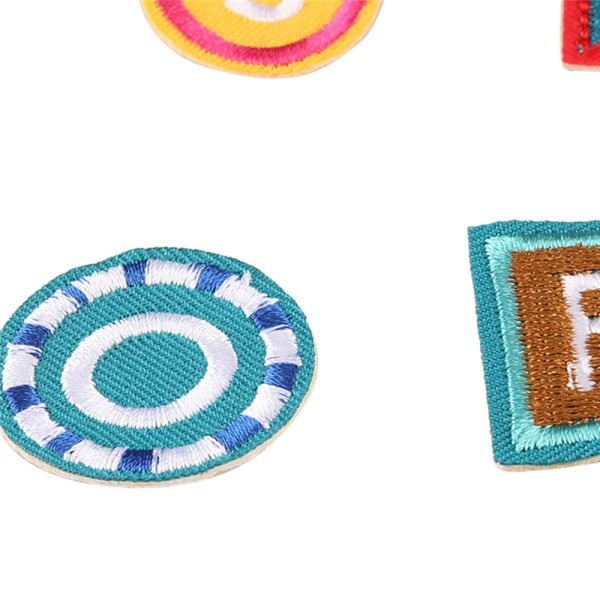 IC 26ST/ Set Broderade Bokstäver Stryk På Sy På Patchar Badge Fabri
