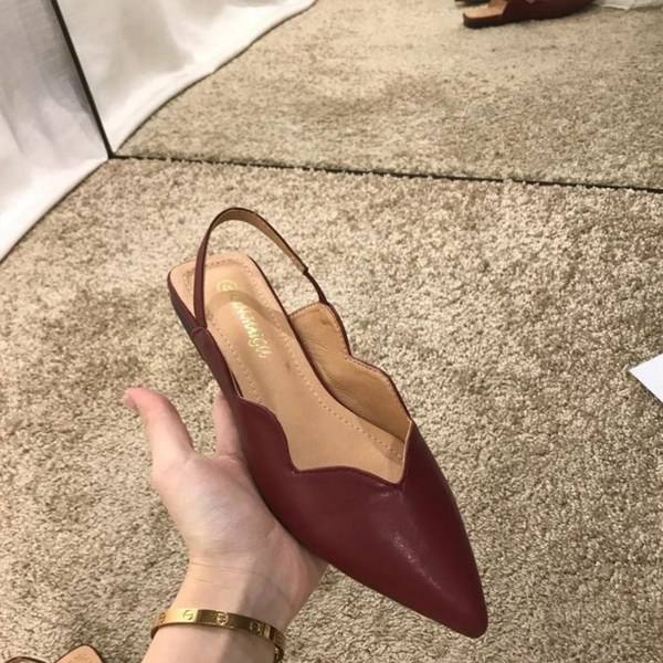 Kvinna Enkel Stil Promenadsandal Slip On Enfärgad Sandal Lämplig för Promenader Vinröd 35