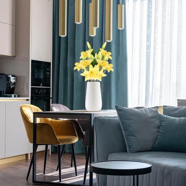 IC Pakke med 6 kunstige liljer, kunstige plastblomster, gul