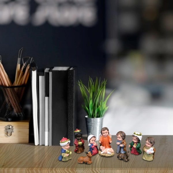 Julkrubba Set med 10 figurer, Hartshantverk