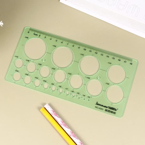 2 st Transparenta Geometriska Ritmallar i Plast för Skolan