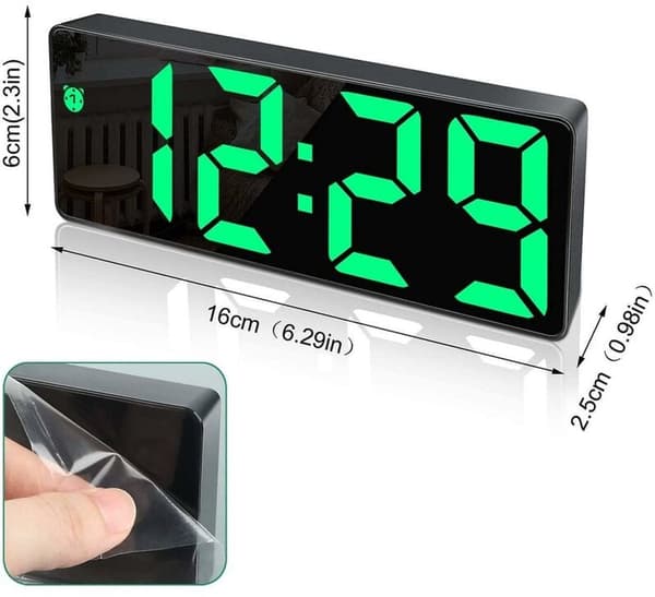 Digital väckarklocka med stor LED, snooze, USB, justerbar ljusstyrka - för sovrum och kontor