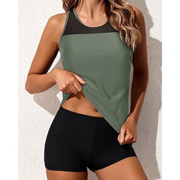 IC NOE Badedrakt for kvinner med shorts Athletic Two Piece
