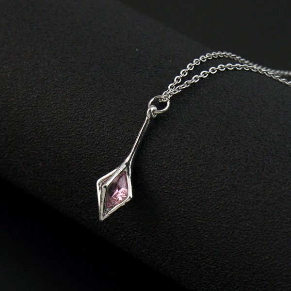 IC 1 st Valorant Speltillbehör Halsband Ornament Mode Hängsmycke B