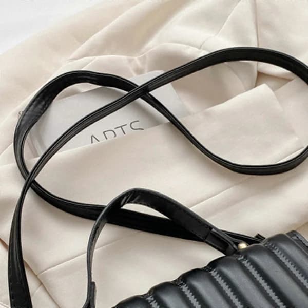 Women's Casual Chic Sling Bag - Elegant and Practical Crossbody Bag White White