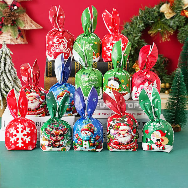 Julegodteri og kakepose gavepose med kaninører Christmas checkered tree
