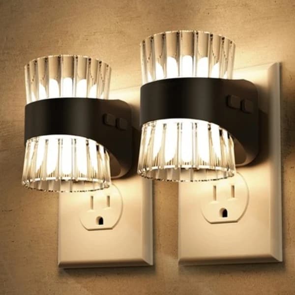 1-pak Klar Plug-in LED Natlampe med Skumringssensor 3 Farvetemperaturer