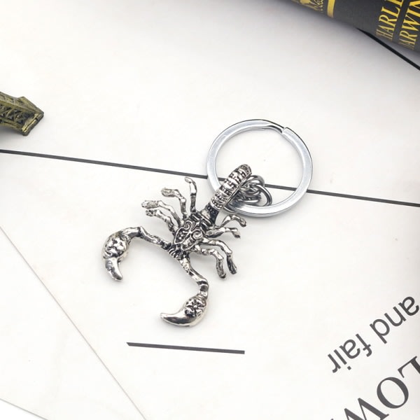 Metall Scorpion Nyckelring Scorpio Zodiak Horoskooppimerkki Avaimenperä avain IC