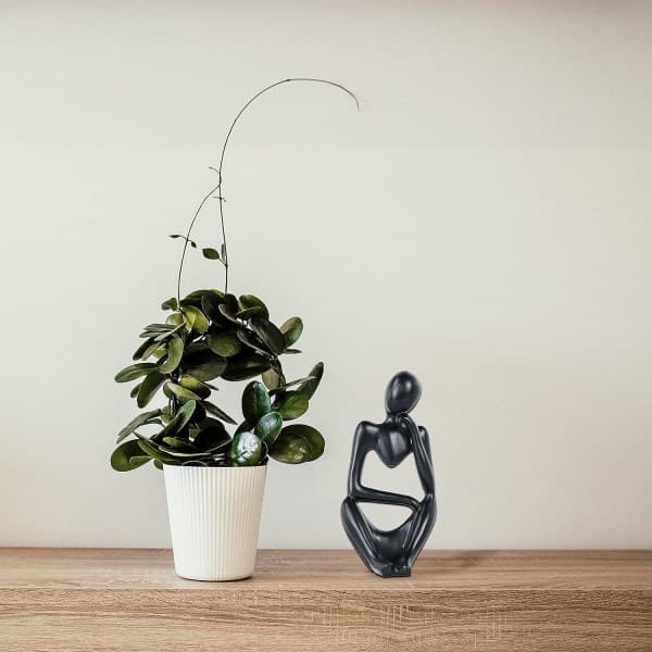 IC Resin Sort Mini Thinker Skulptur Ornamenter til hjemmet