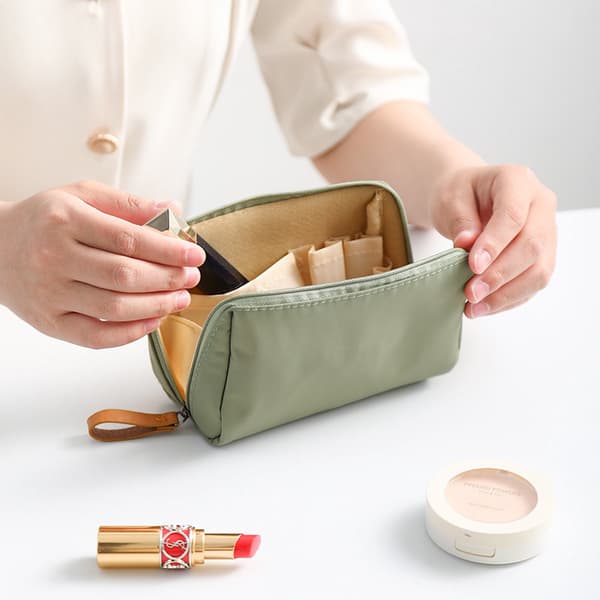 Makeuptaske - Lille - 5*10cm - Grøn - makeup - smykker - mere - toilettaske - damer - Bord - skrivebord - eller - spring - Polyester