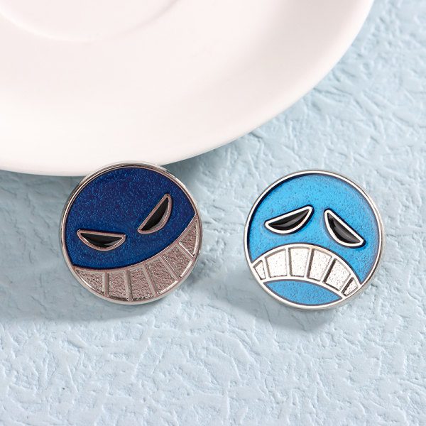 IC 2 stk Cap Lapel Pins Til Rygsæk Brosche Metal Pin Manga Brosche