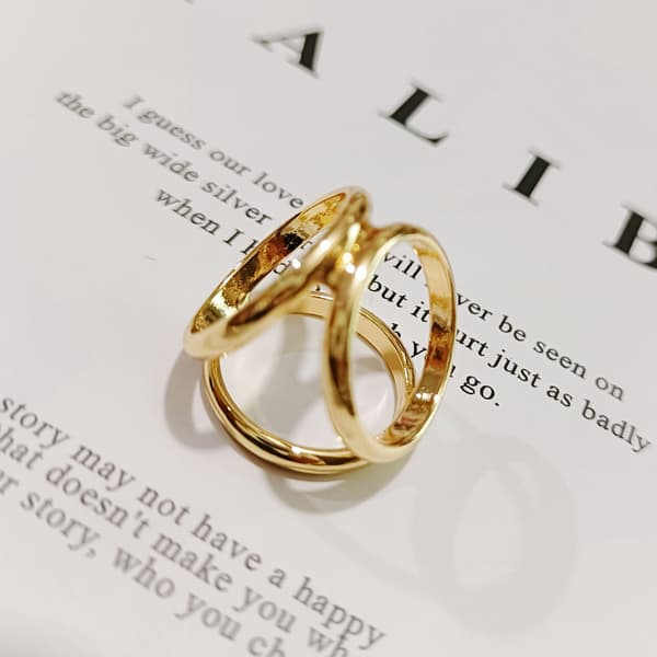 2 stk. Damemote Tre ringer Skjerf Ring Skjerf Spenne Silke