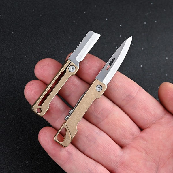 IC NYHET Mässing mini vikbar bärbar ficka nyckelring hänge EDC C A