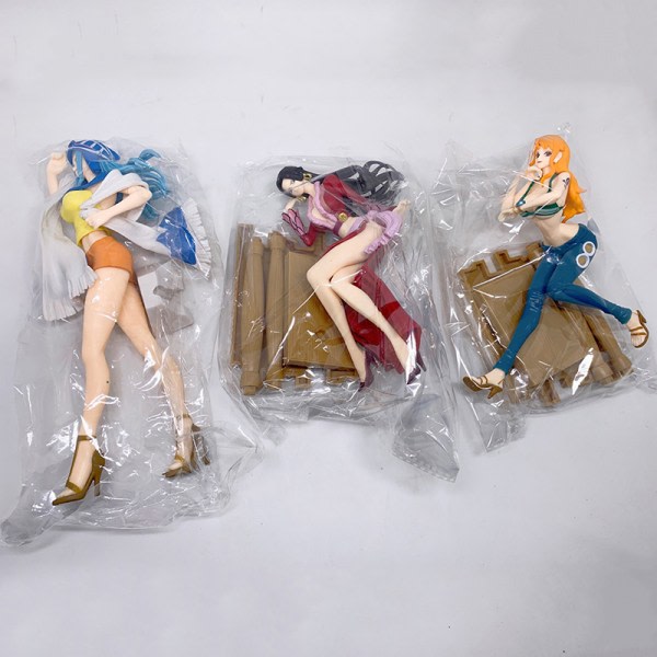 IC One Piece GK Pirate Empress Boa Hancock Figuurit Anime Tyttö Istuin 3#