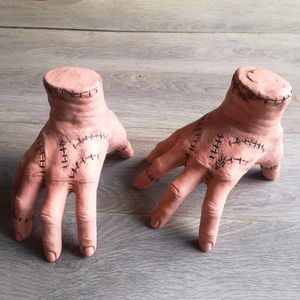 Onsdag Thing Hand Cosplay Latexfigur rekvisit