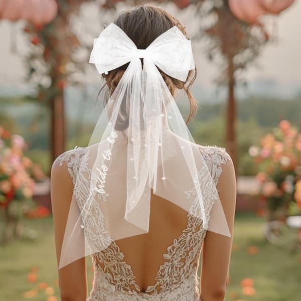 Bride to Be-slöja med pärlbroderi, vit rosett-möhippaslöja med metallhårklämma, bröllopsaccessoar för blivande brud White B