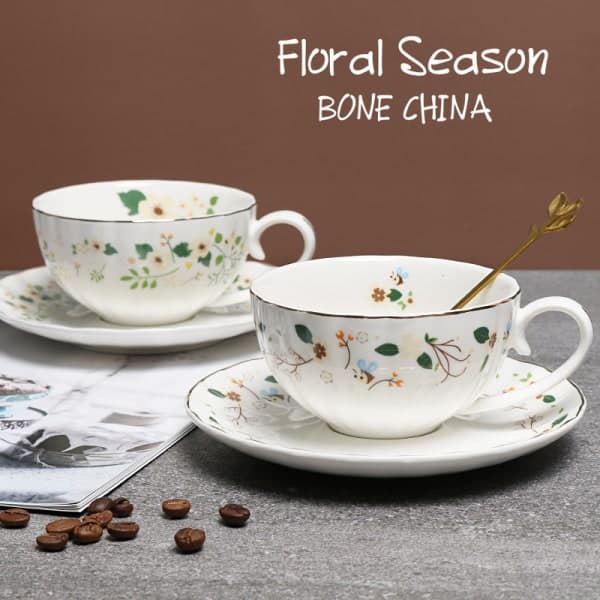 IC Flower Bee tekopp og fat, kaffebensmugg 1 sett (1 kopp og 1 tallerken)