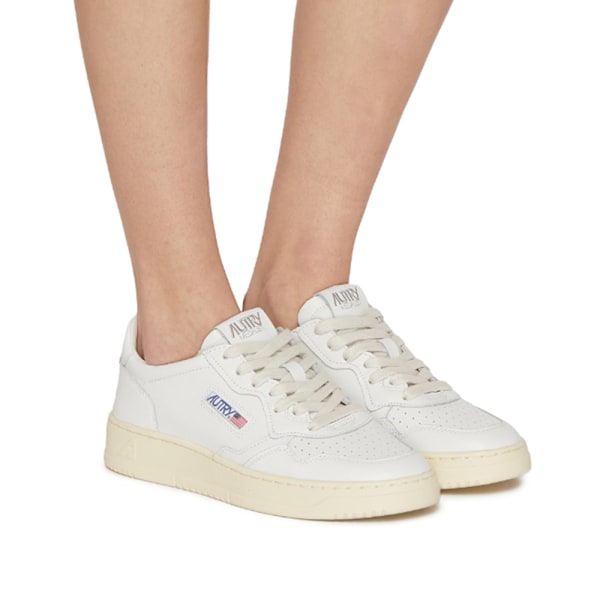 AUTRY 01 LÅG LÄDER SNEAKER White 37