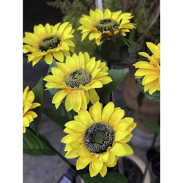 Solcelledrevet LED-solsikke til udendørs havebelysning, (2 stk.) IP65 vandtæt lampe, automatisk opladning af solcellelamper til haven, store realistiske blomster