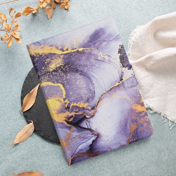 Samsung Galaxy Tab A9+ / A11+ marmorikotelo herätys-/lepotilatoiminnolla, violetti