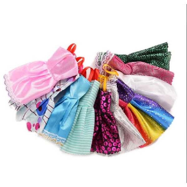 32PCS/Set Dockkläder Festklänningskläder med Docktillbehör Skor Halsband Barn Kid Leksakspresenter