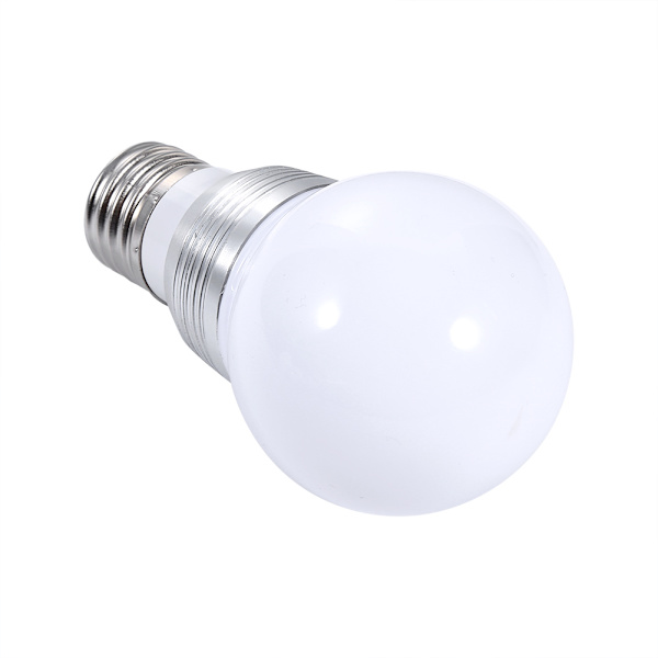 3W 16 Färg RGB LED Ljus Färgförändrande Lampa Glödlampa 85-265V Med Fjärrkontroll för Hem Bar E27