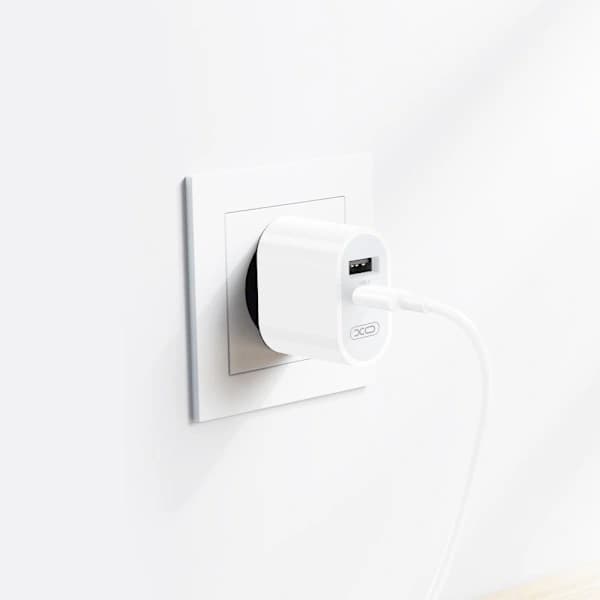 Dobbel port USB-C hurtiglader for iPhone 17/16/15 med USB-C-kabel hvit