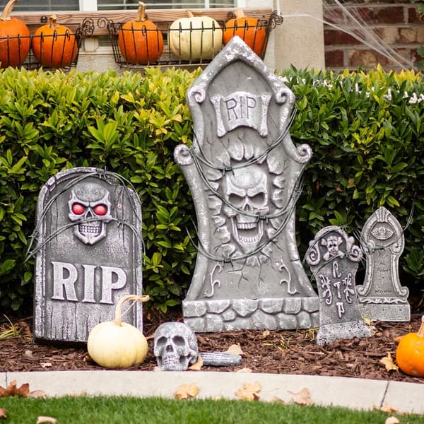 Sett med 2 dekorative plastkjeder til Halloween