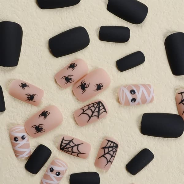 24 press-on negler: Halloween, goth, edderkopper
