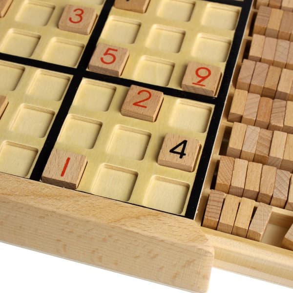 Sudoku-lautapeli laatikolla, puinen numero (musta)