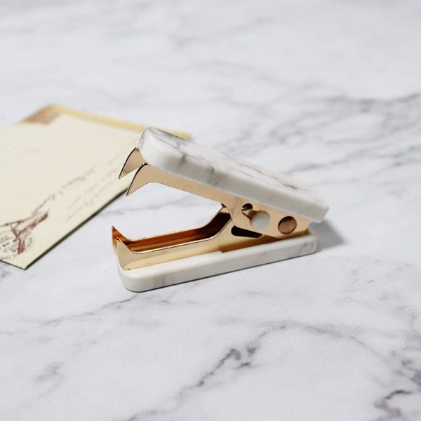 Staple Remover Tool Staple Removal Puller Kit Guld Metallkäkar Stationery Marmor Vit Textur