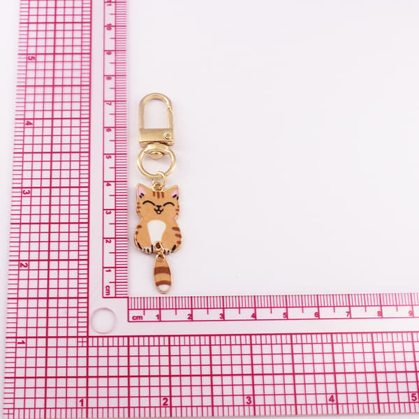 7-delars Set Söta Katt Svans Nyckelringar - Zinklegering Rörlig Svans Kitty Nyckelringar, Charmiga Handväskeberlocker & Dragkedjor, Modeaccessoar Present