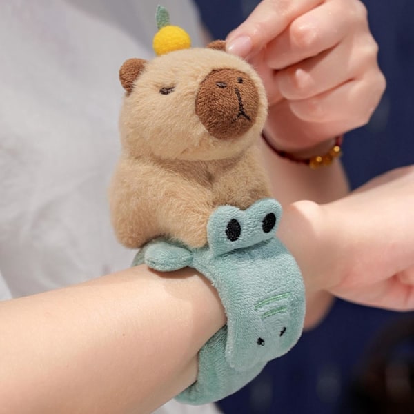 Plush Armband Leksak, Söta Krokodil Delfin Slap Armband, Plysch Modellering Klapp Armband för Barn