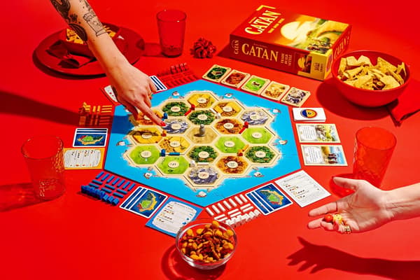 Catan Studios | Catan | Brettspill | Alder 10+ | 3-4 Spillere | 60 Minutters Spilletid