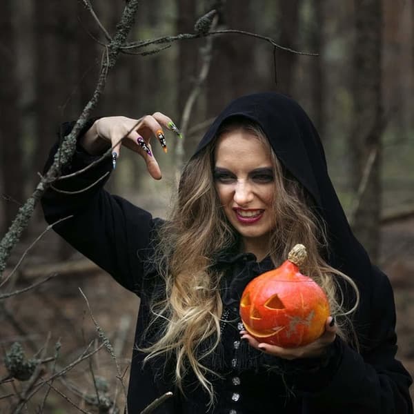 24-delade återanvändbara Halloween-nageltippar för manikyr