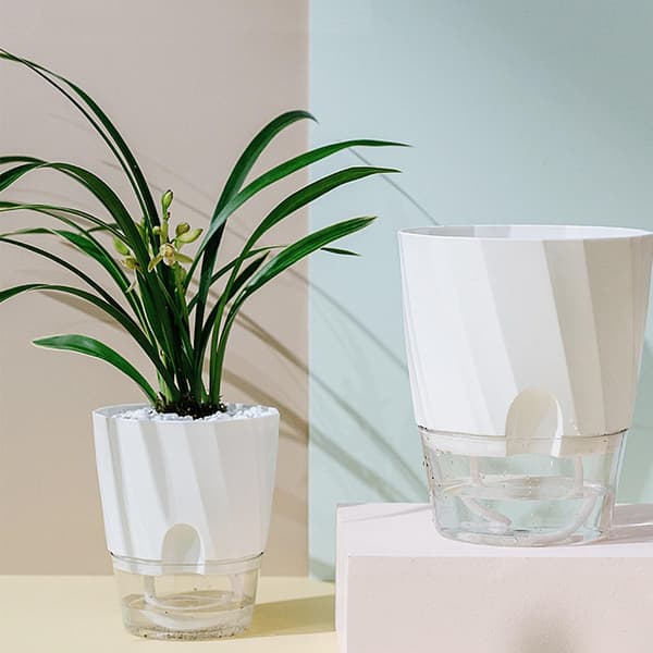 Set med 3 självbevattnande blomkrukor – Vit, 12 cm diameter, plast