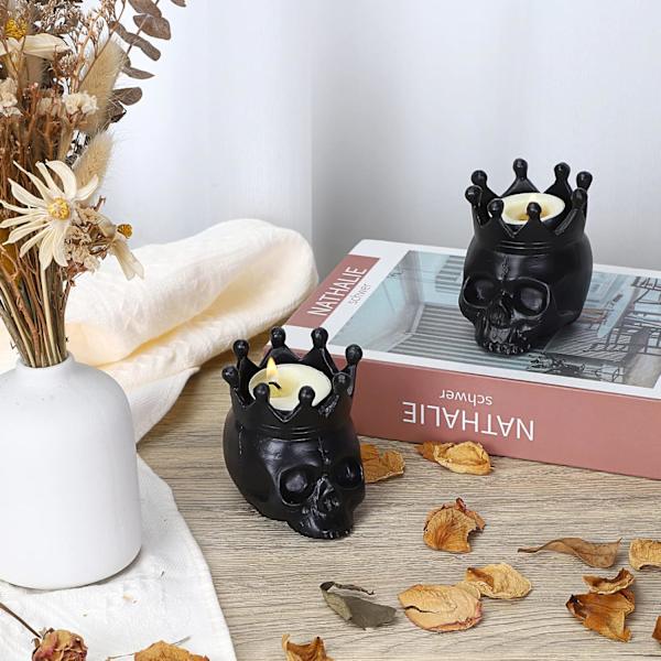 Set med 2 ljusstakar i harts med dödskallemotiv, retro dödskalleljusstakar, svarta gotiska dödskalleljusstakar för Halloween