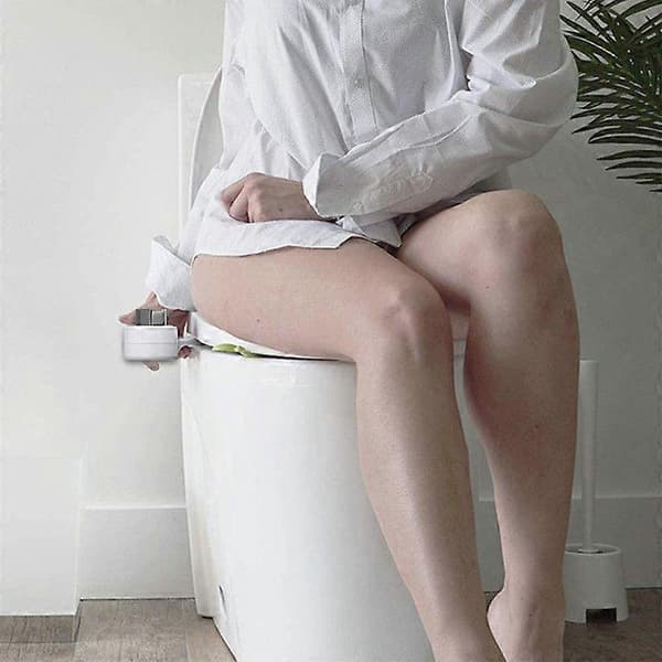 Toiletbrætsmontering med friskvandsprøjte og temperaturkontrol