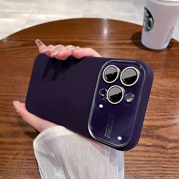 Sopii yksiväriselle silikoniselle iPhone 15 -puhelinkotelolle
