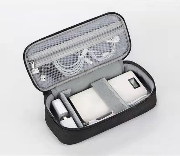 1 rejse kabelopbevaringspose, polyester, 20 x 12 x 5,3 cm, sort