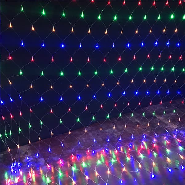 Sikker Spænding Net Julelys Vandtætte Udendørs Indendørs 320LED'er 3M*2M (10ft*6.6ft) Multi Farver, 8 Modes