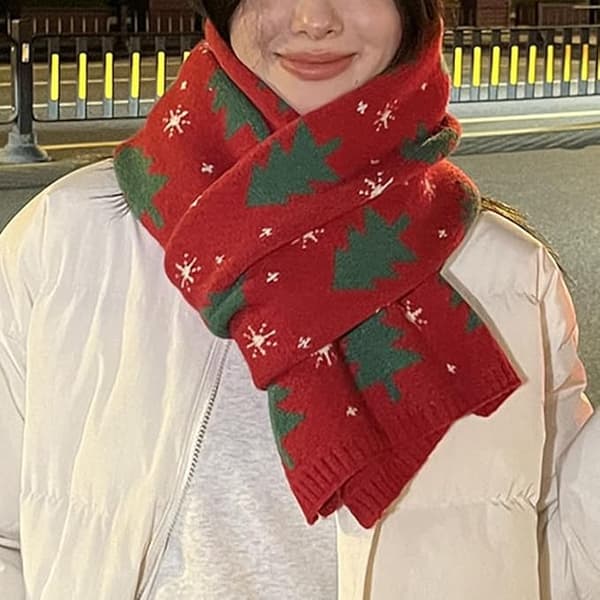 Jule skjerf, snømann skjerf, juletre skjerf, festlig vinter skjerf, vintertilbehør for julefester, utendørsaktiviteter