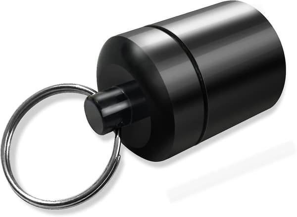 2 stk. Bærbar Vandtæt Pilleholder Nøglering - Sort