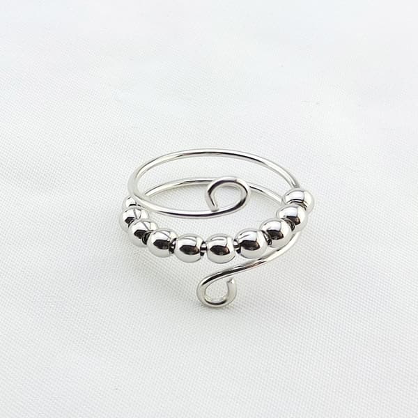 6 stk. Fidget angstringe Justerbare ringe sæt Justerbare ringe Fidget ringe Dameperlearmbånd, stabelbare