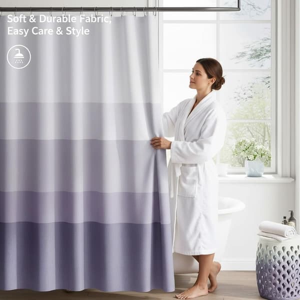 Dusjforheng med gradient – 180×180 cm – vaskbart tekstilstoff – moderne fargestripet design – vannavvisende polyester (lilla)