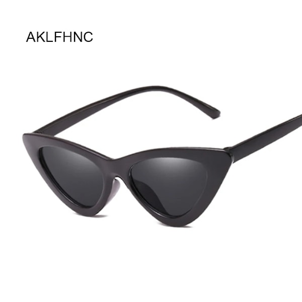 Sexiga Cat Eye Solglasögon Kvinna Märke Designer Spegel Svart Triangel Solglasögon Kvinnliga Linsskydd för Dam Glasögon UV400 BlackGray