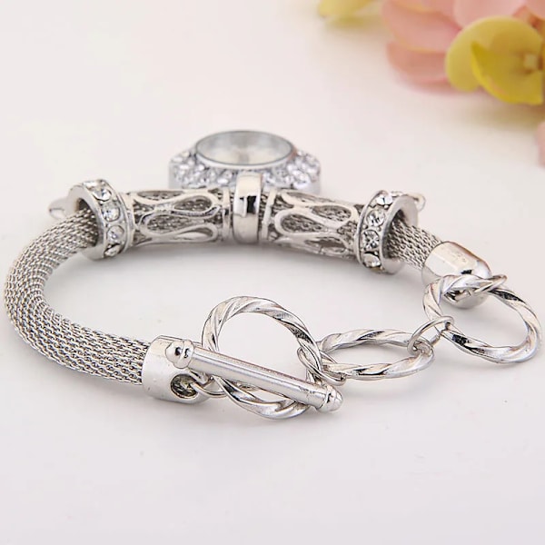 2021 Söt gyllene silver hjärta armband watch INS stil flicka kvinnor hjärta stål band armband älskare watch present till flickvän Silver