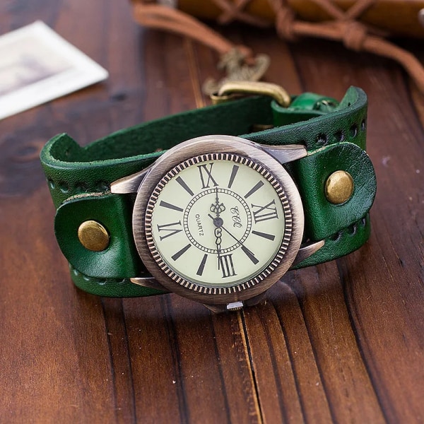 CCQ Märke Män Kvinnor Vintage Ko Läder Armband Armbandsur Casual Lyx Man Kvinna Quartz Watch Relogio Masculino Relojes white